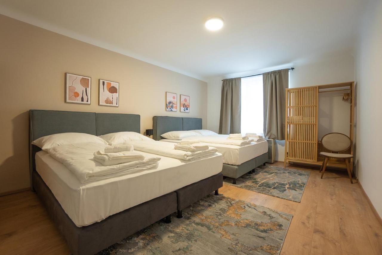 A 2-Bedroom Apartment With A King-Size Bed And A Balcony Is Located Just A 15-Minute Walk From Stephansplatz. Viyana Dış mekan fotoğraf