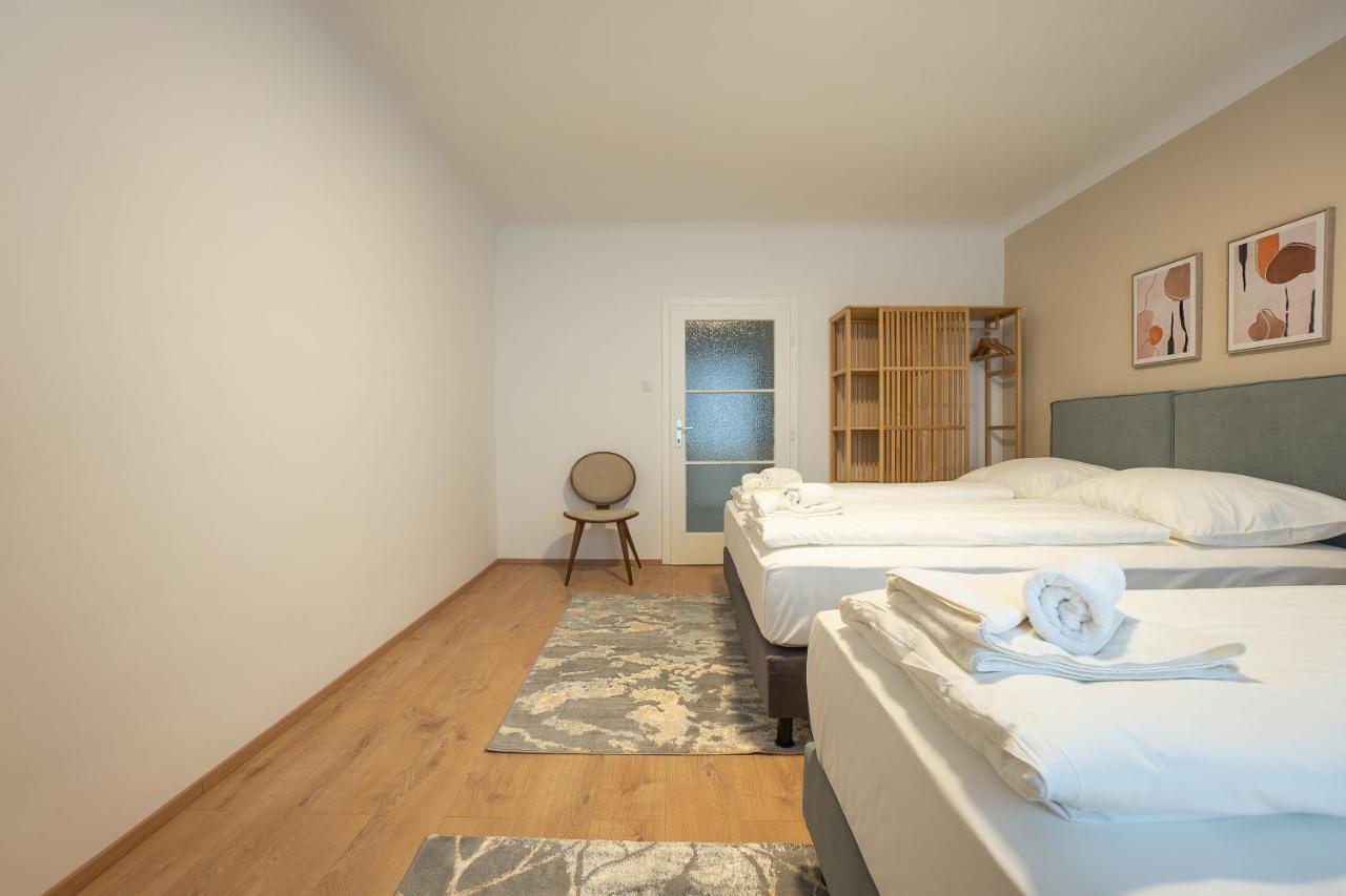 A 2-Bedroom Apartment With A King-Size Bed And A Balcony Is Located Just A 15-Minute Walk From Stephansplatz. Viyana Dış mekan fotoğraf