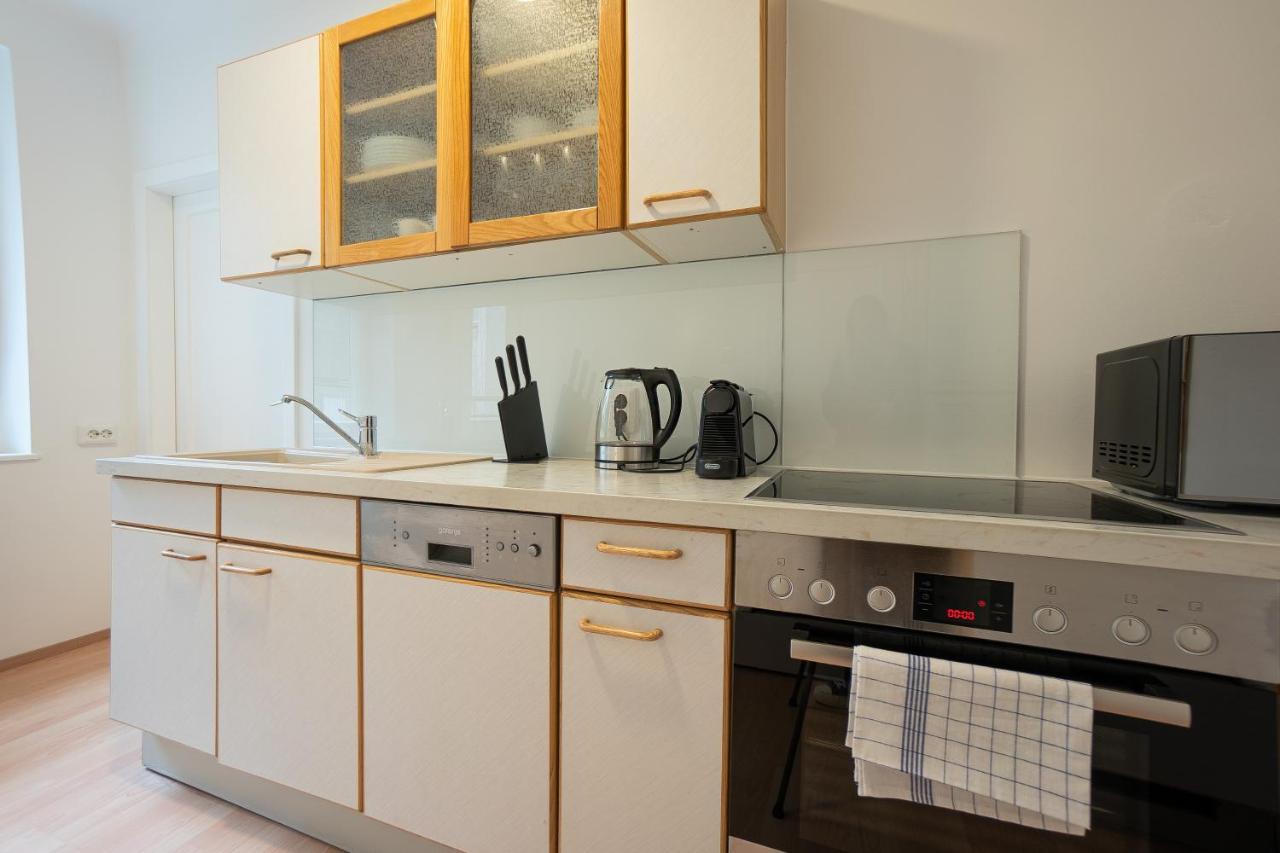 A 2-Bedroom Apartment With A King-Size Bed And A Balcony Is Located Just A 15-Minute Walk From Stephansplatz. Viyana Dış mekan fotoğraf